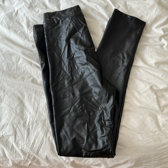 Lulus faux leather black leggings large - Picture 2 of 2